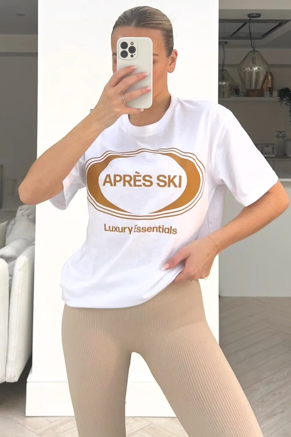 Apres ski white printed tee & legging coord