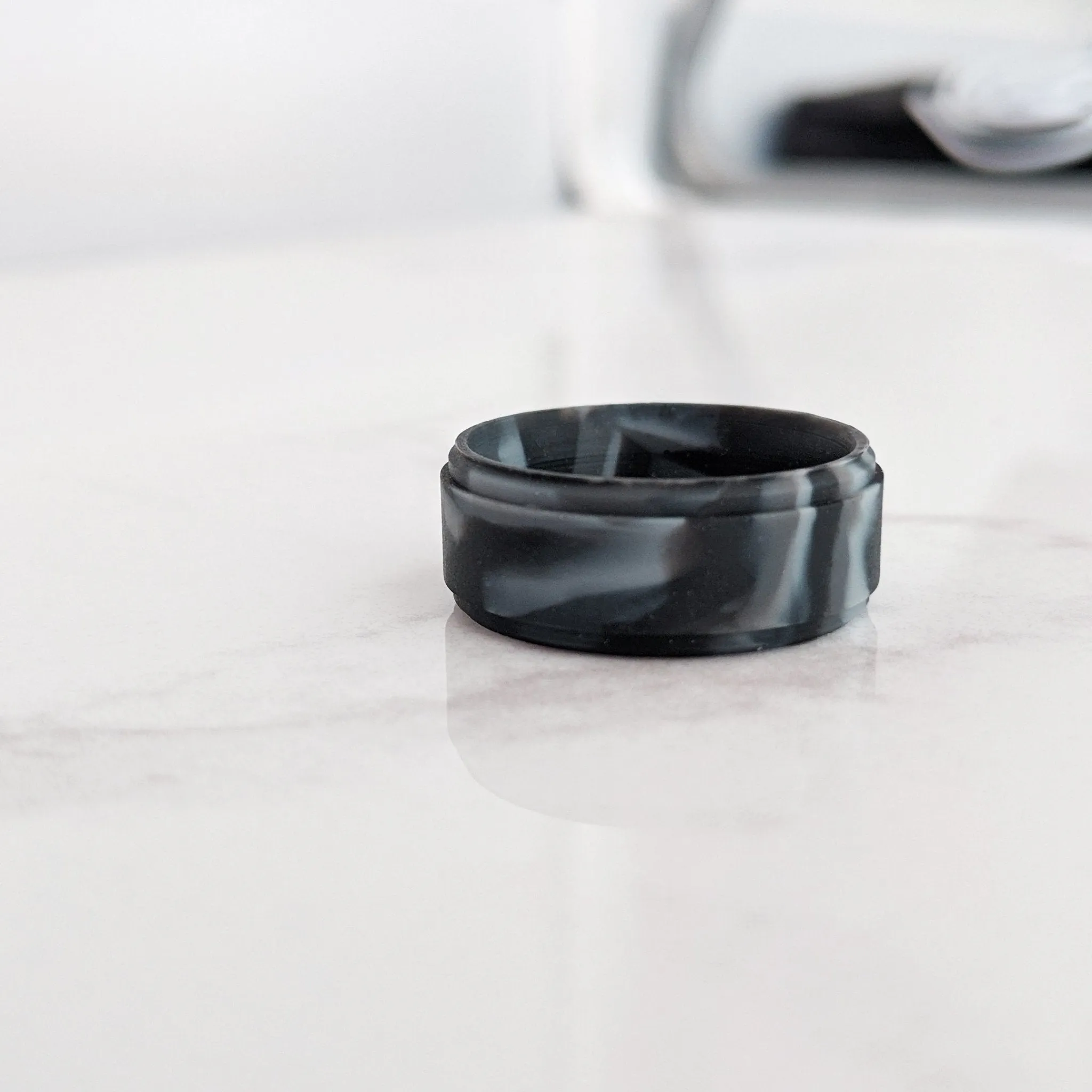 Black Marble Step Edge Breathable Silicone Ring for Men