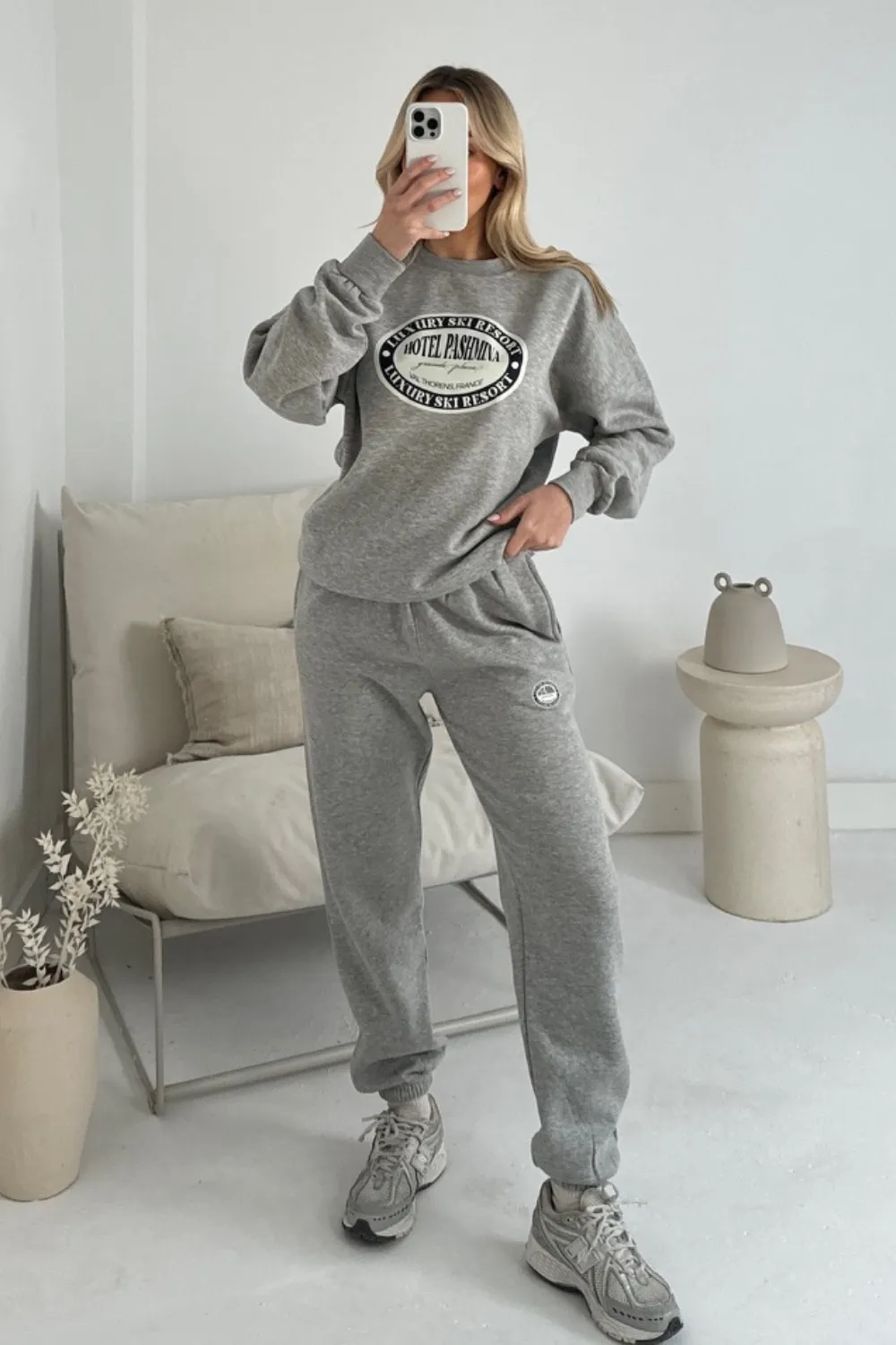 Hotel Pashmina melange grey printed sweater joggers loungewear