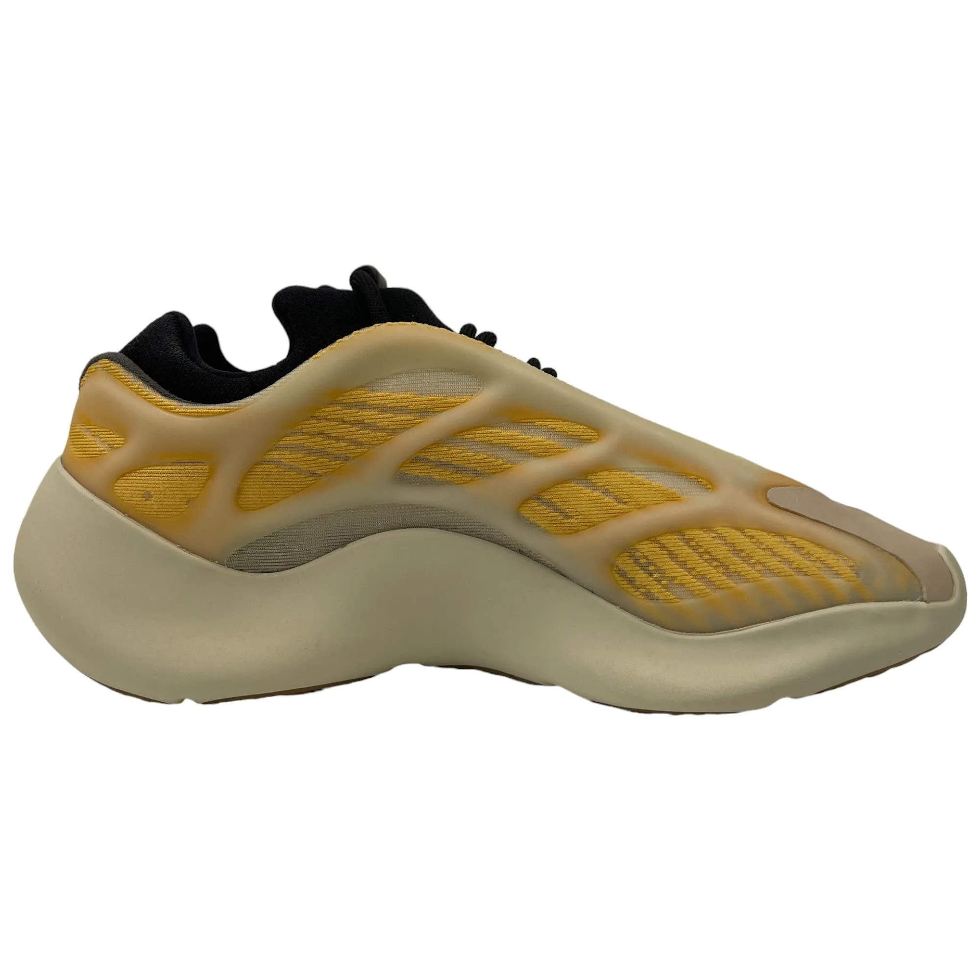 Men's 700 V3 Monsaf Low Trainers Cream Size EU 43.5 / UK 9.5